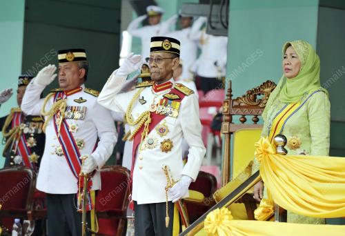 KL02_16112016_AGONG_ATM