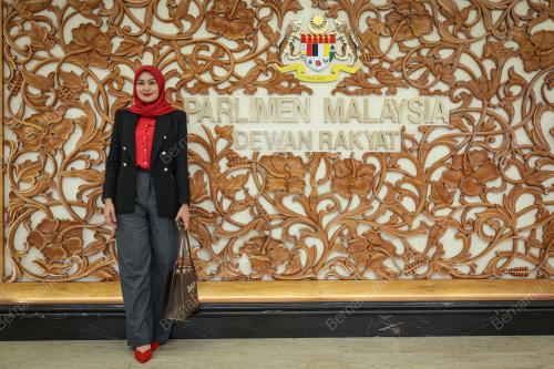YOUNG SYEFURA OTHMAN