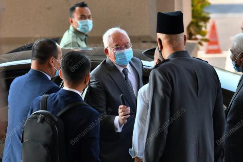 DATUK SERI NAJIB TUN RAZAK