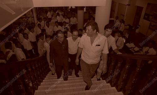 KL02_170390_PEMUDA