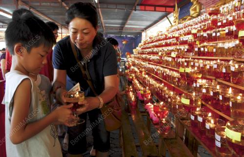 HARI WESAK