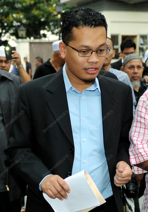 KL02_17052013_NIK_NAZMI