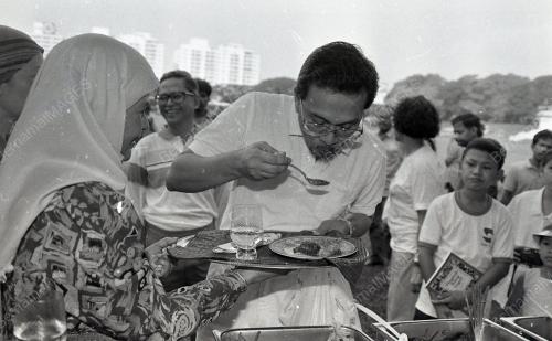 KL02_170690_HARI_KELUARGA