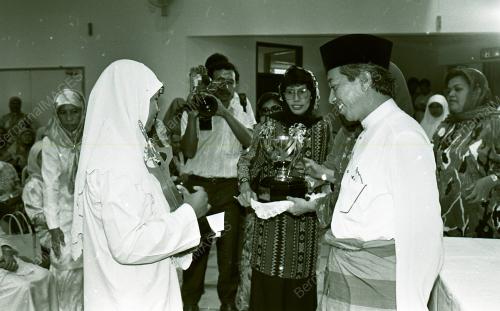 KL02_170690_PUTRI_ISLAM