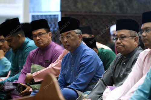 KL02_17092019_AGONG_KULIAH_BN201909161187