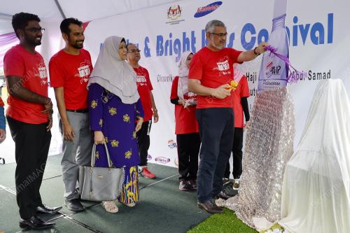KL02_17112018_KHALID_BN201811163954