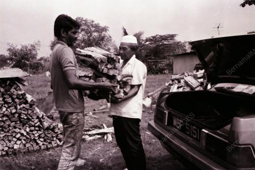 JUAL KAYU API