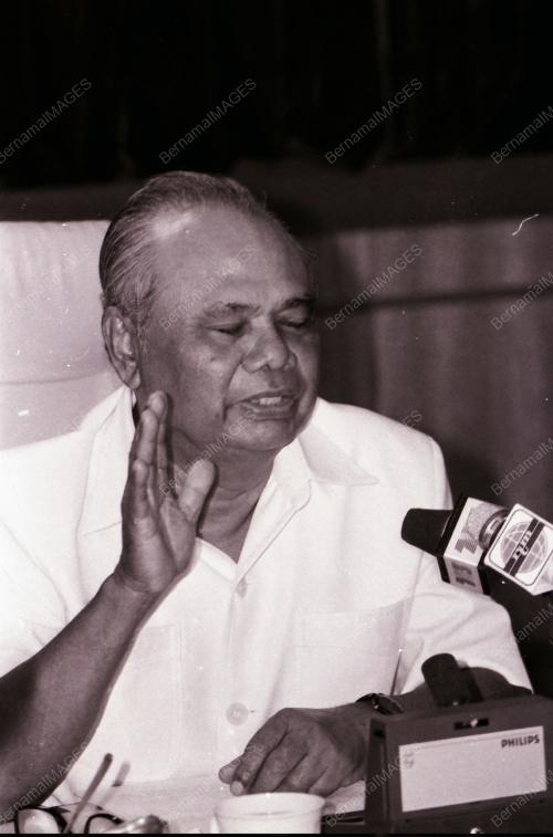 TUN ABDUL GHAFFAR BIN BABA