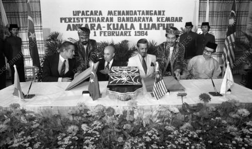 KL02_18022015_PENUBUHAN_BANDARAYA