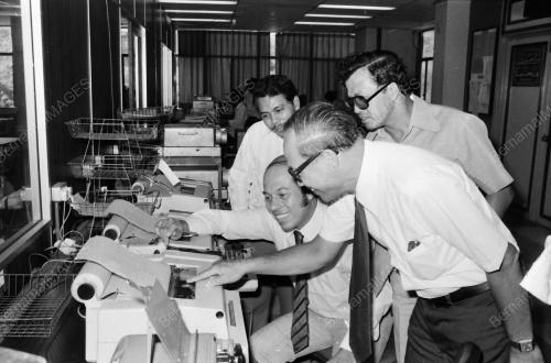 PAMERAN TELE-PRINTER