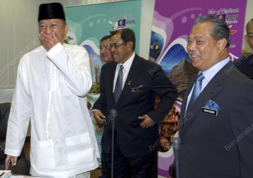 KL02_18062015_TPM_PELANCONG