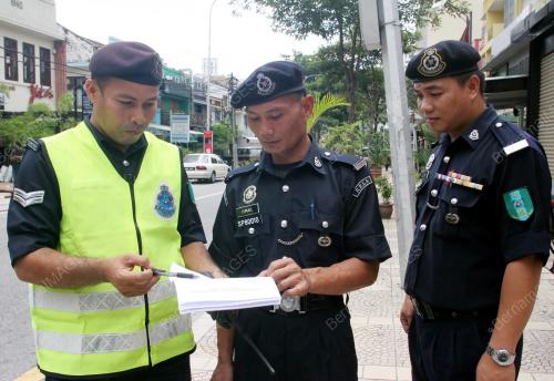 POLIS SUKARELAWAN