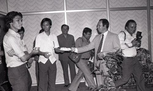DISEMBER 1982