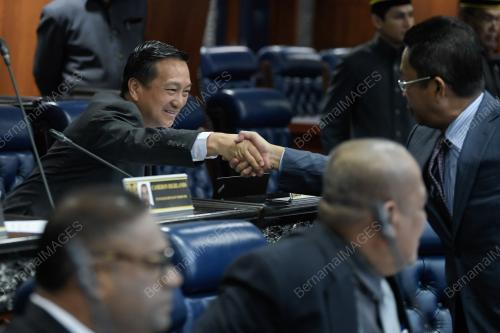 KL02_18112019_ANGKAT_SUMPAH_BN201910012840