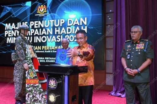 ADLY ZAHARI