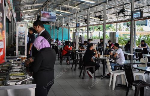 RESTORAN DIBENARKAN MENGIKUT KELUASAN MEJA