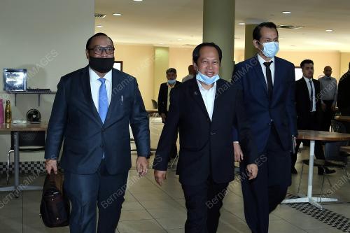 DATUK SERI AHMAD MASLAN