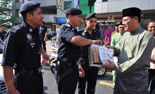 KL02_19082012_POLIS