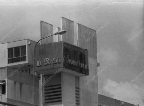 KL02_20061980_BANGUNAN_MIC