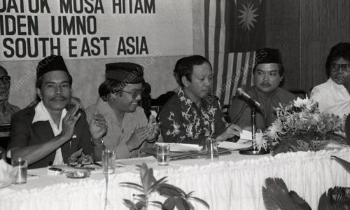 UMNO