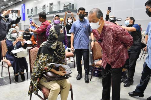 TAN SRI MUHYIDDIN YASSIN