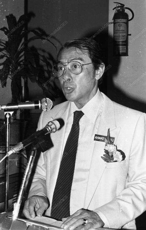 KL02_20082015_AMANAH_SAHAM