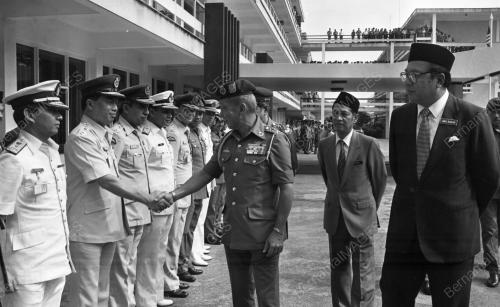 KL02_20082015_LAWATAN_AGONG