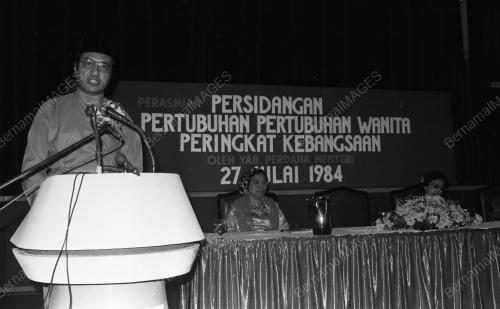 KL02_20082015_PERTUBUHAN_WANITA