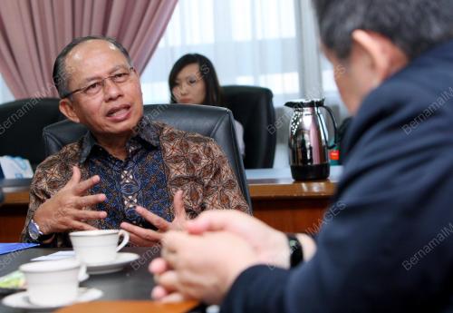 KL02_21022014_KUNJUNGAN