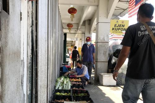 TINJAUAN PASAR HARIAN SELAYANG