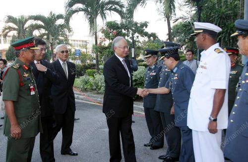 MOHD NAJIB TUN ABDUL RAZAK