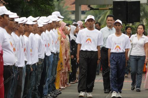 RAPTAI MENAIKAN BENDERA UMNO