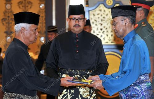 KL02_21032016_AGONG