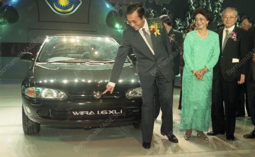KL02_21051993_RASMI_WIRA