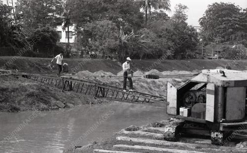 PEMBINAAN JAMBATAN