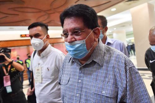 DATUK SERI TENGKU ADNAN TENGKU MANSOR