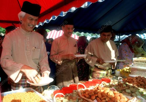 KHALID YUNUS-HARI RAYA