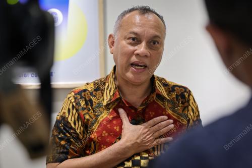 DATUK SERI AHMAD FADIL SHAMSUDDIN