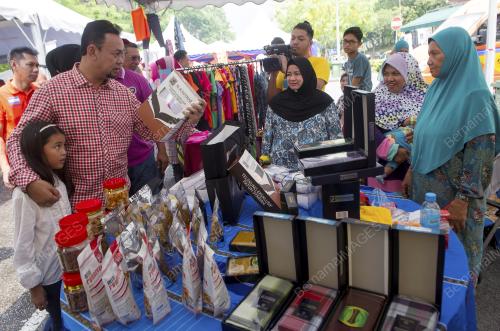 KL02_22032015_BUDDIES
