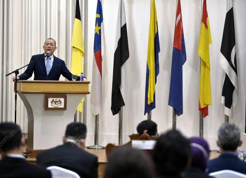 DATUK SERI FADILLAH YUSOF