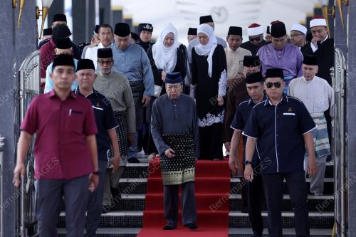 SULTAN SELANGOR SULTAN SHARAFUDDIN IDRIS SHAH