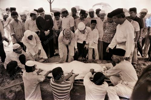 ALLAHYARHAM TAN SRI DATO' ABD JALIL HASSAN