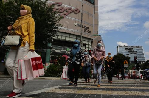 TINJAUAN SUASANA PERSIAPAN RAYA