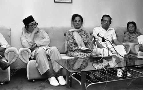 KL02_22072015_AISHAH