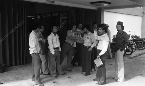 KL02_22072015_PEJABAT_POS