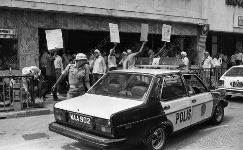 KL02_22072015_SIKH