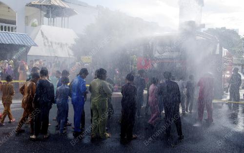 KL02_22112015_SUNATHON