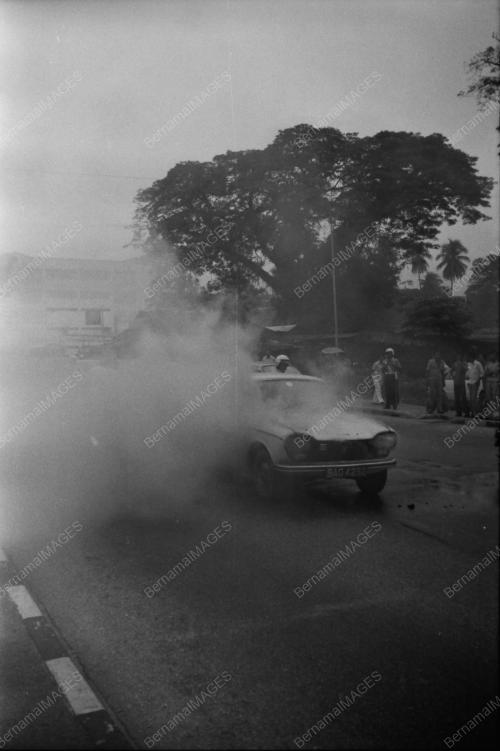 KERETA TERBAKAR