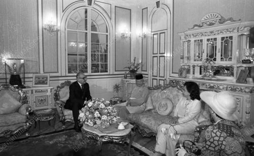 KL02_23012015_HADAP_AGONG