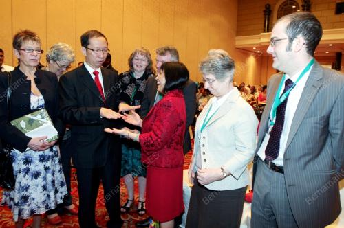 DR KOH TSU KOON